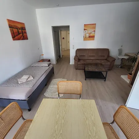 Heyerhaus Apartment *